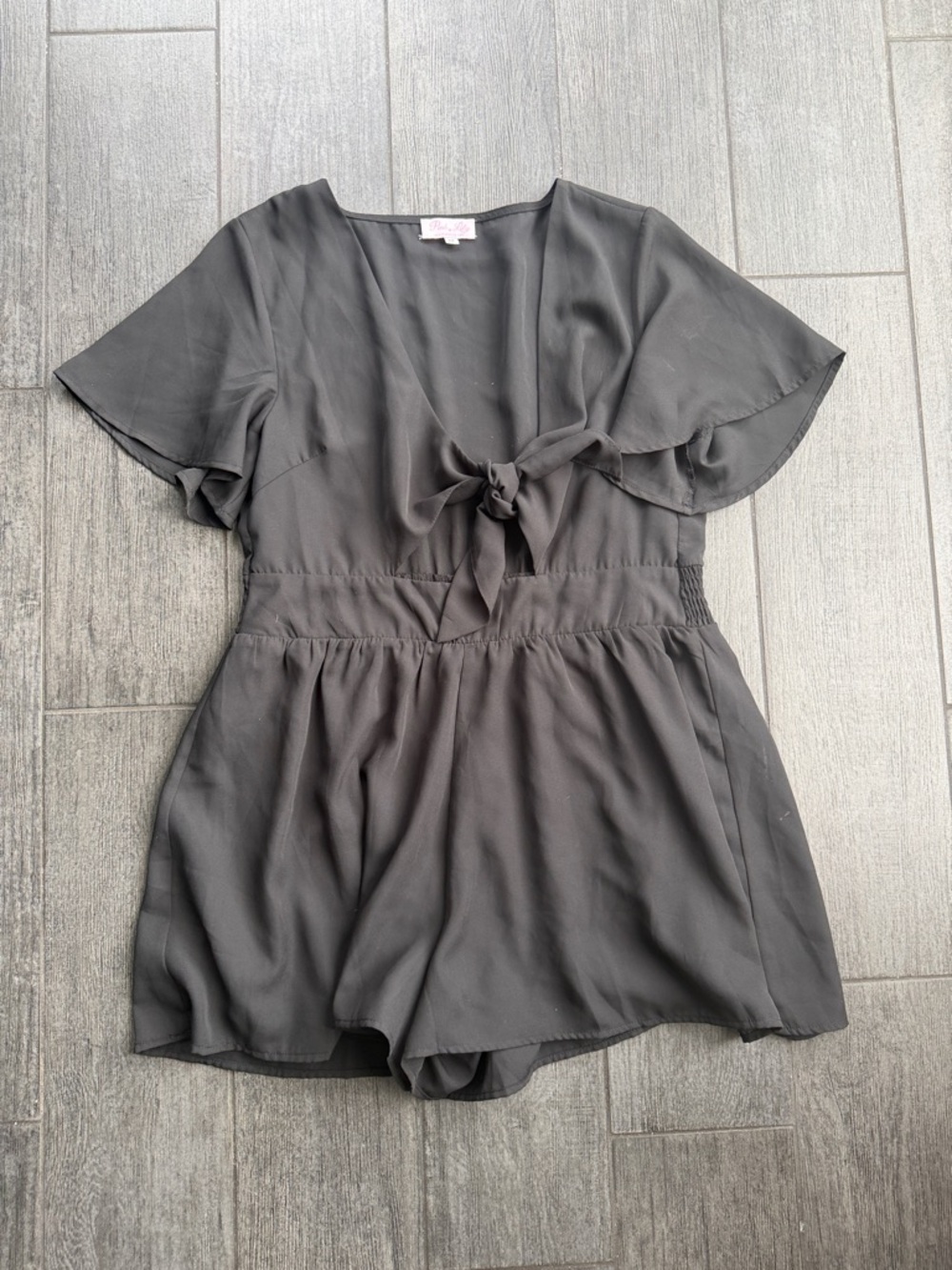 🔥 Women's Black Tie-Front Short Sleeve Romper by Pink Lily MEDIUM